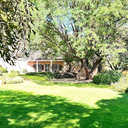 Farm Stay At Saffron Cottage On Haldon Estate ブルームフォンテーン エクステリア 写真